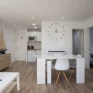 apartament-amb-piscina-i-parquing-baixos-amb-jard.topcostabravahotels.com/